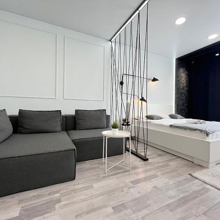 Апартаменты Lux Pavlodar Exterior foto